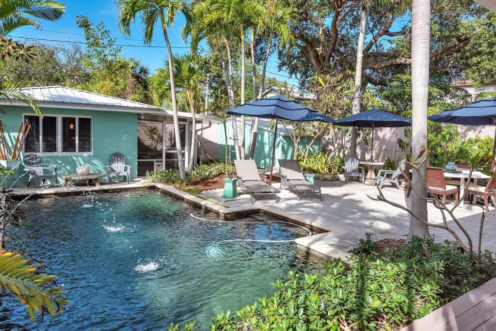 Charming Studio W Pool One Mile To Beach Pets Welcome เลกเวิร์ท ภายนอก รูปภาพ